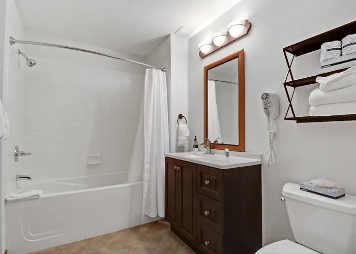 Co208 Copper One Apartment *